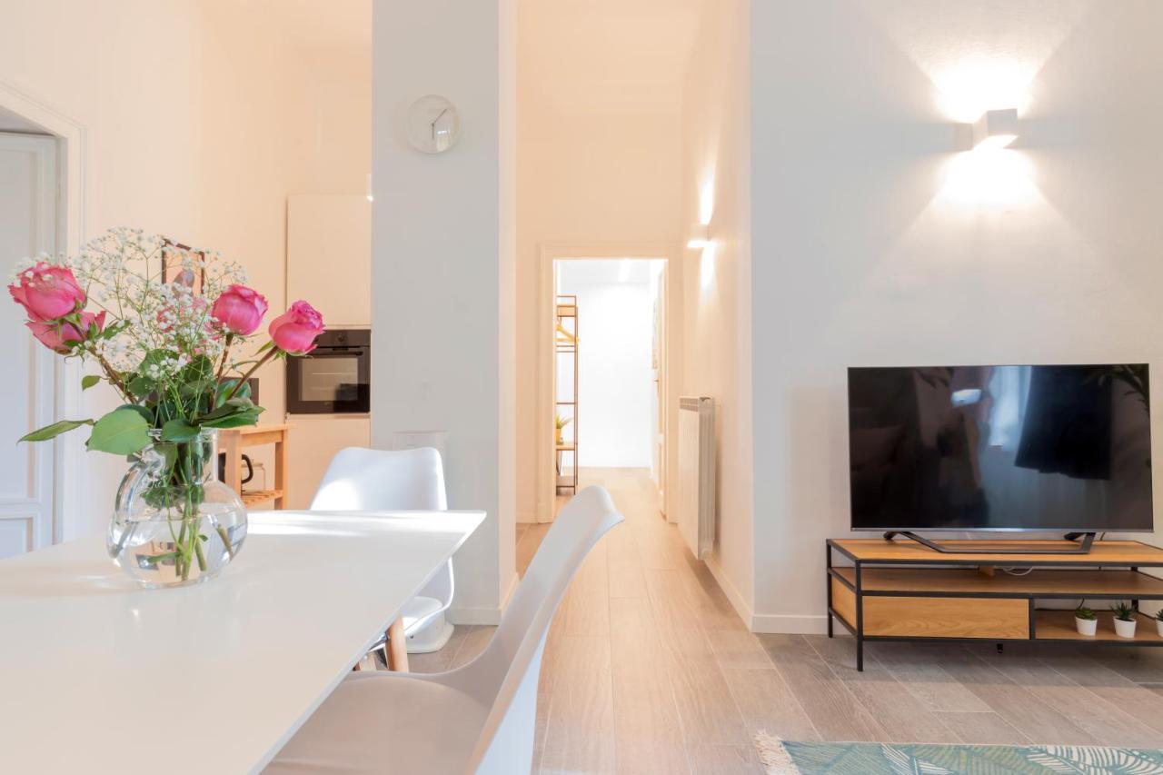 Duomo-navigli Charming And Modern With Fast Wifi Appartement *