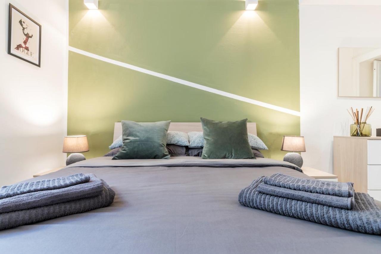 Appartement Duomo-navigli Charming And Modern With Fast Wifi Milaan